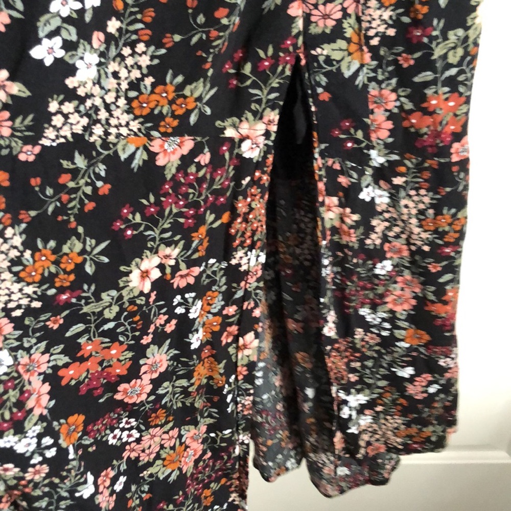 Abercrombie & Fitch Black Floral Asymmetrical Slip Dress - Picture 7 of 7